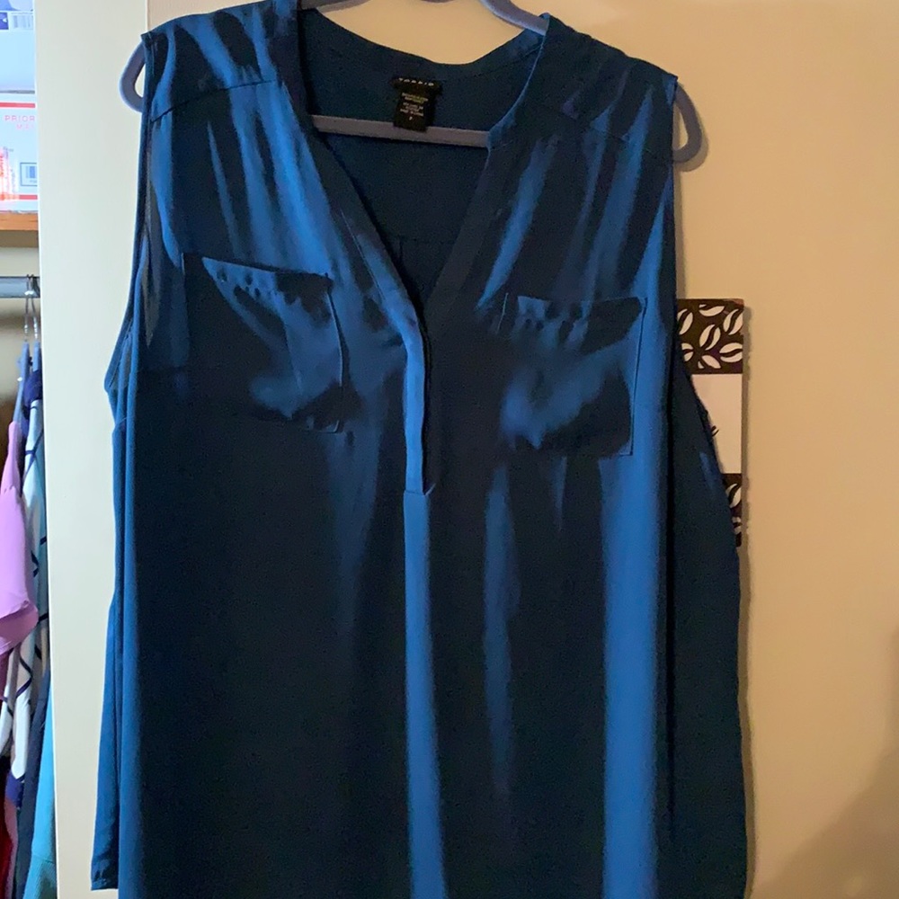 Torrid sleeveless blouse